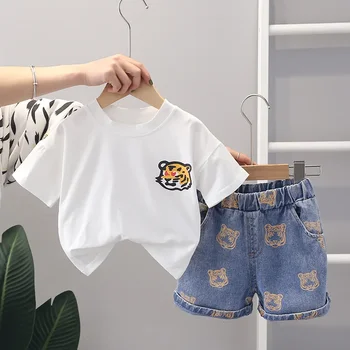 Летни бебешки дрехи за момче 2024 Нови свободни карикатурни печатни тениски и шорти с къс ръкав Комплект за момчета Детски Bebes Джогинг костюми