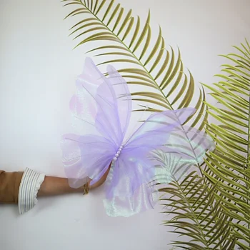 Голям мрежест прозорец за показване на пеперуди Красива симулация на Чен Оформление на цветна дейност Пътно ръководство Подпори за сватбена декорация