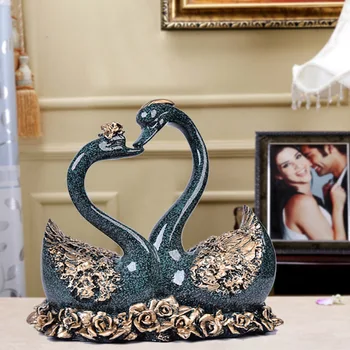 Креативна двойка лебедови орнаменти Аксесоари за дома Всекидневна ТВ Декорация на шкаф Нови сватбени подаръци за изпращане на приятелки