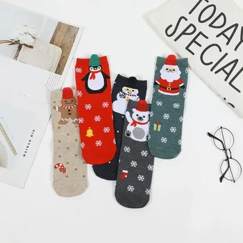 1 чифт Коледна тема Нова година Мъжки и дамски чорапи, двойка сладък колоритен средата на прасеца чорапи Нова година Коледа