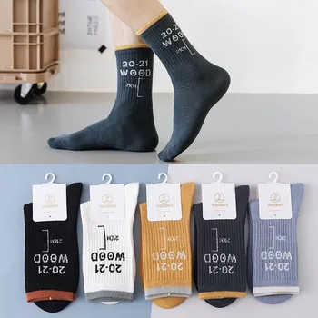 Памучен еластичен корейски стил английски писмо модел 1Pair спортни чорапи средата тръба чорапи за мъже дишаща чорап