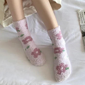 Нова тенденция жените коралови кадифе цвете отпечатани средата тръба чорапи за момичета плюшени чорапи чорапи термично мека дебела сладък новости