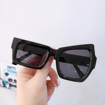 Нови квадратни слънчеви очила Жена Мода Личност Марка Дизайнер Слънчеви очила Женски нередовни винтидж нюанси Oculos De Sol