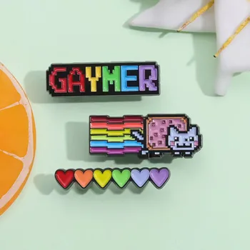 Gaymer Rainbow гей геймър емайл щифт сладък дъга котка пикселизирани LGBTQ брошка ревера значка бижута подаръци за приятели на едро